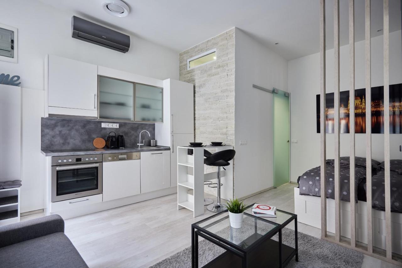 Cozy Little Apartment In Downtown בודפשט מראה חיצוני תמונה